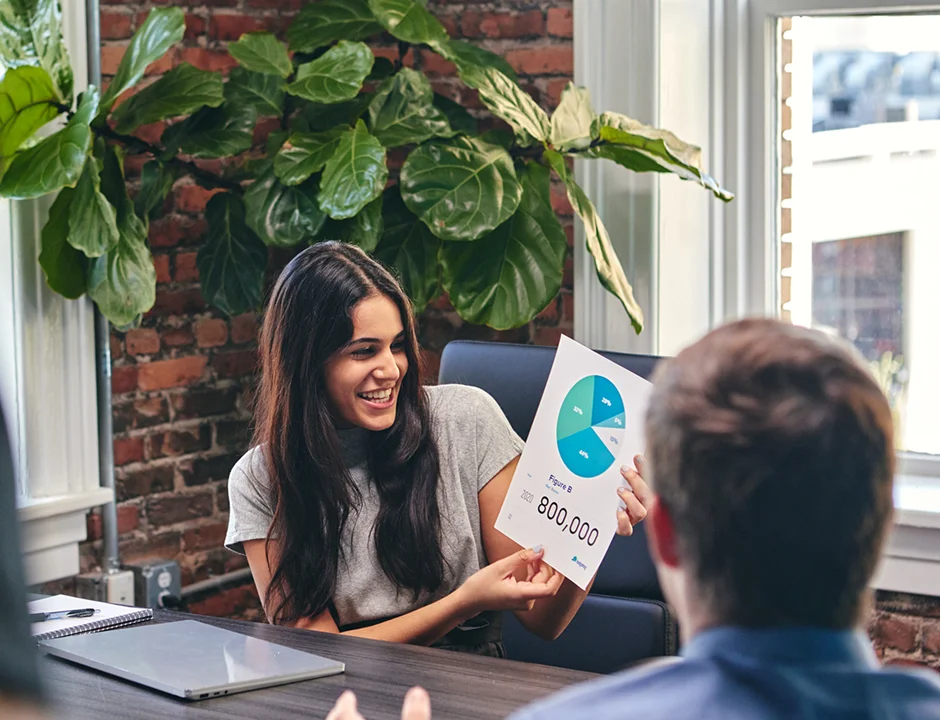 girl explaining a graphic
